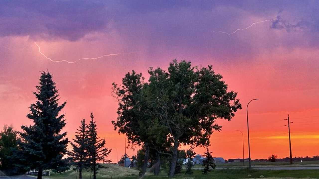 Severe Thunderstorm Watch Southern Alberta Or Severe Thunderstorm Watch Issued For Southern Alberta