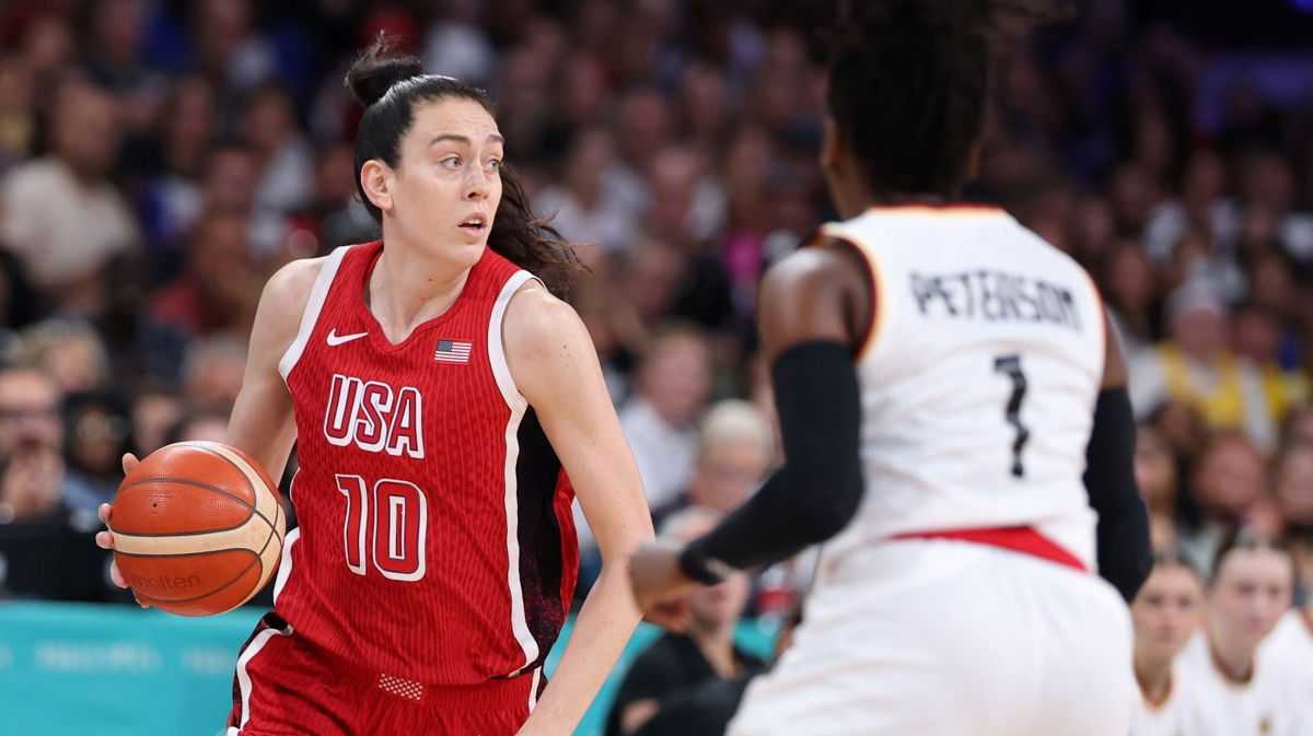 Team Usa Women's Basketball Team Faces Nigeria In Quarterfinals