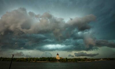 Thunderstorms And Sunshine In Regina Today