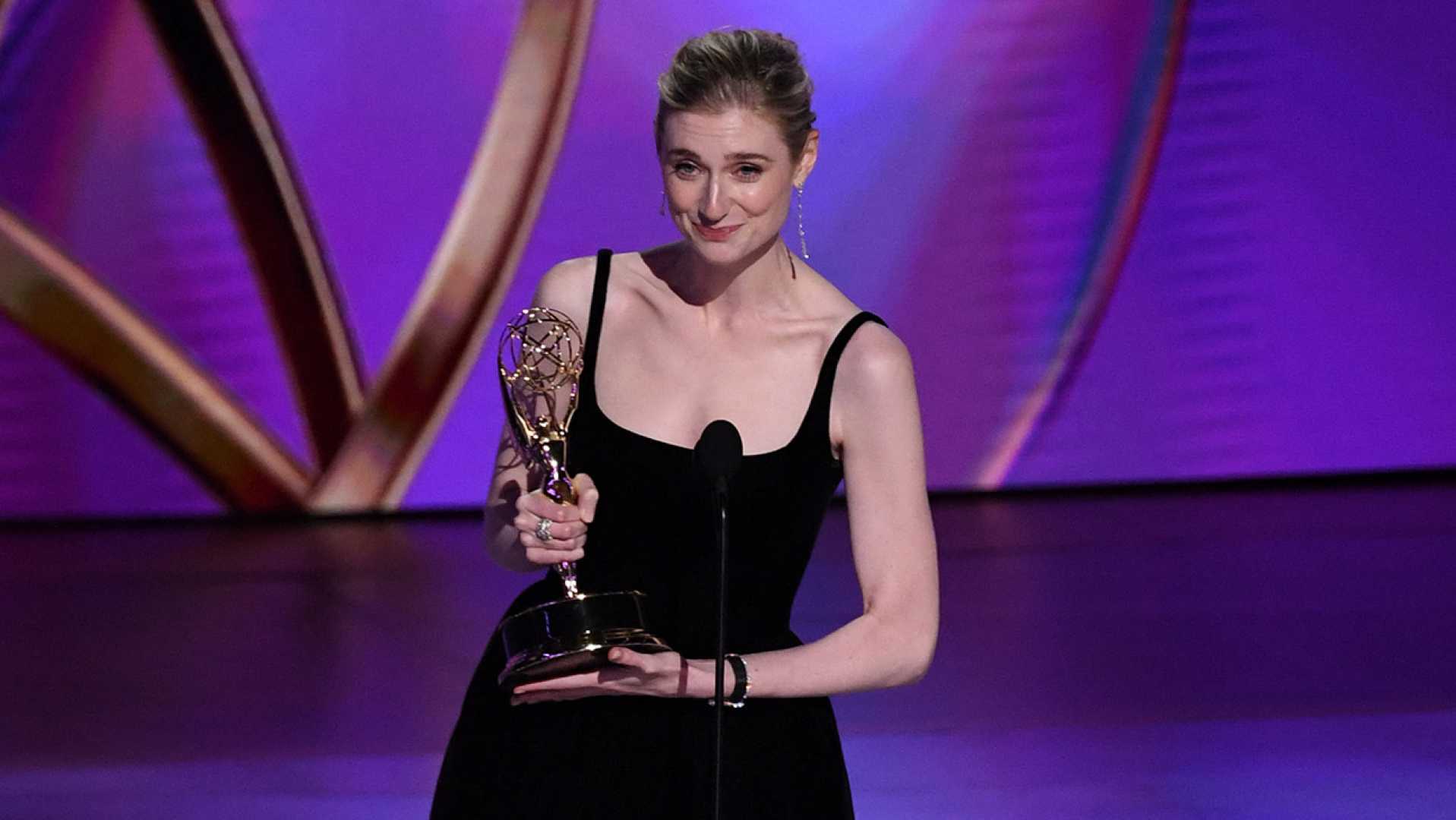 Elizabeth Debicki Emmy Win 2024