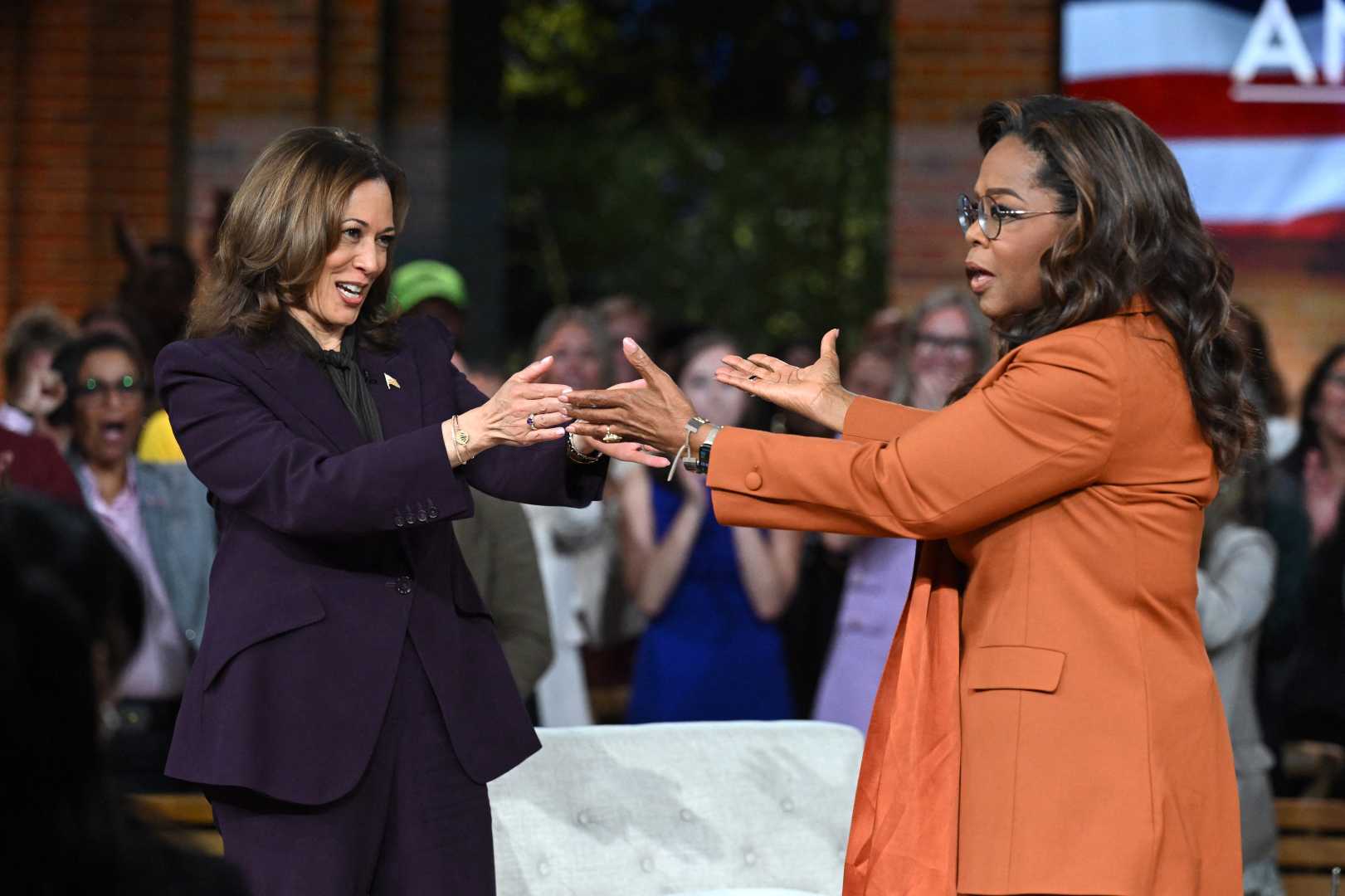 Kamala Harris Oprah Winfrey Detroit Event