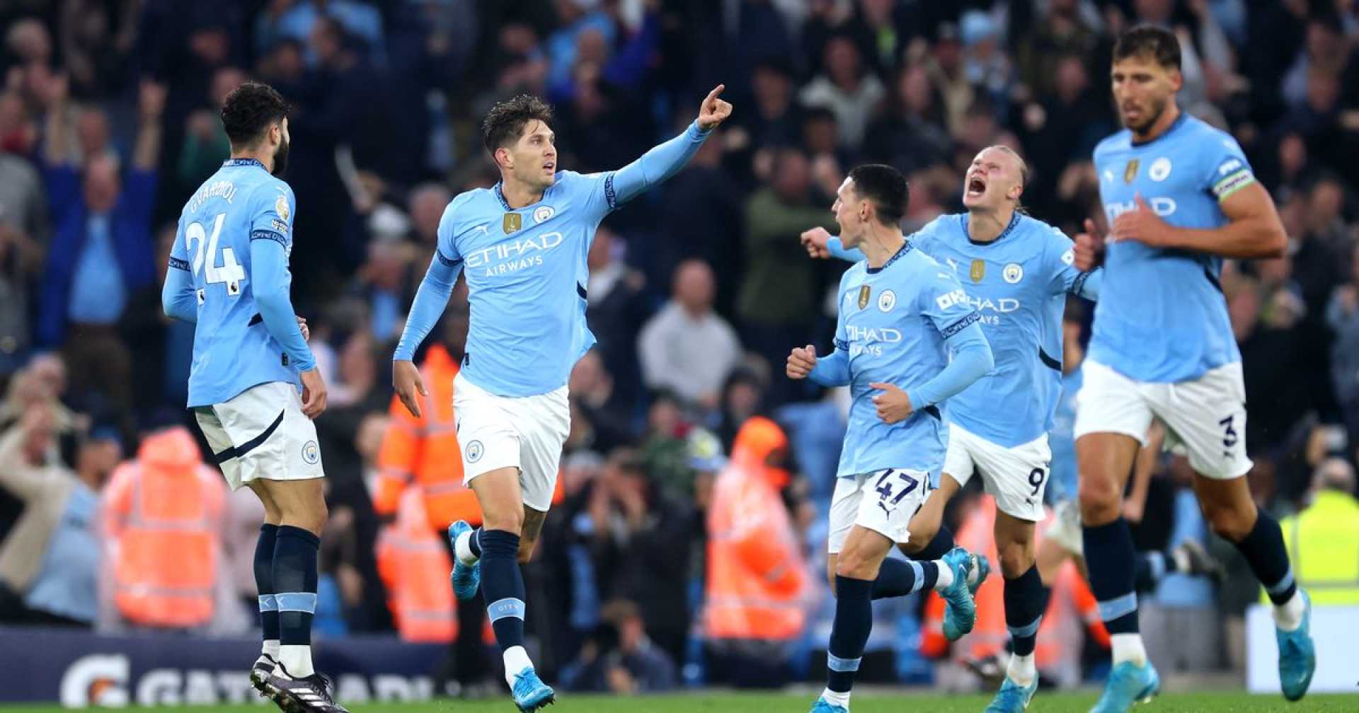 Michael Oliver Arsenal Manchester City