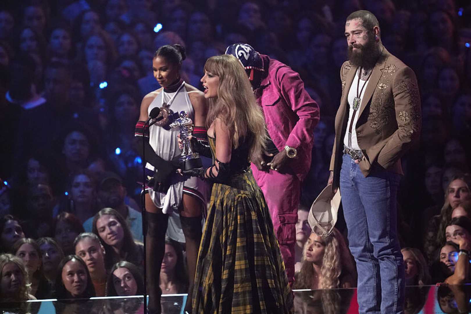 Mtv Video Music Awards 2023 Taylor Swift Post Malone