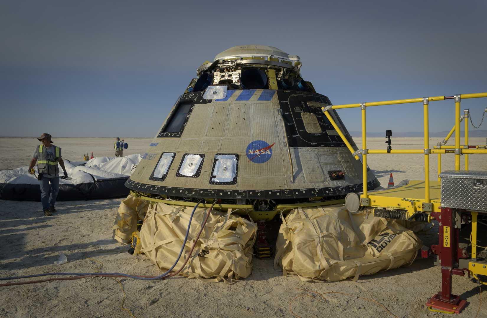 Starliner Spacecraft Landing White Sands New Mexico