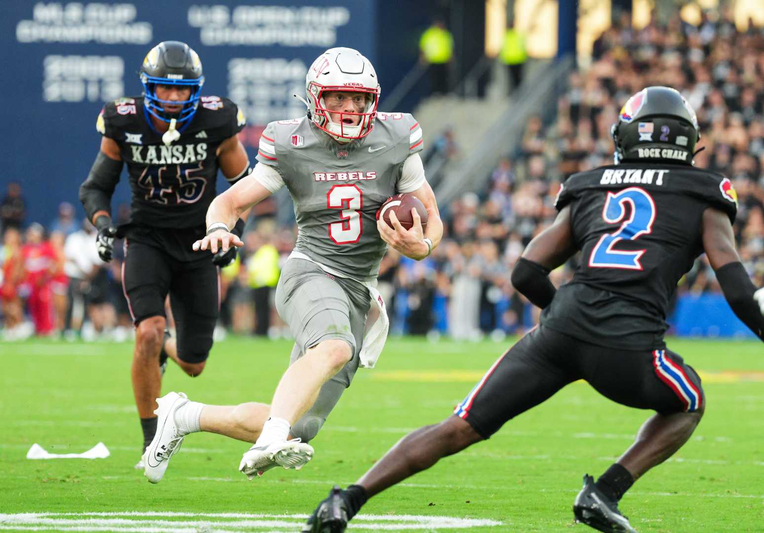 Unlv Football Quarterback