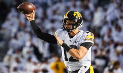 Cade Mcnamara Iowa Hawkeyes Quarterback