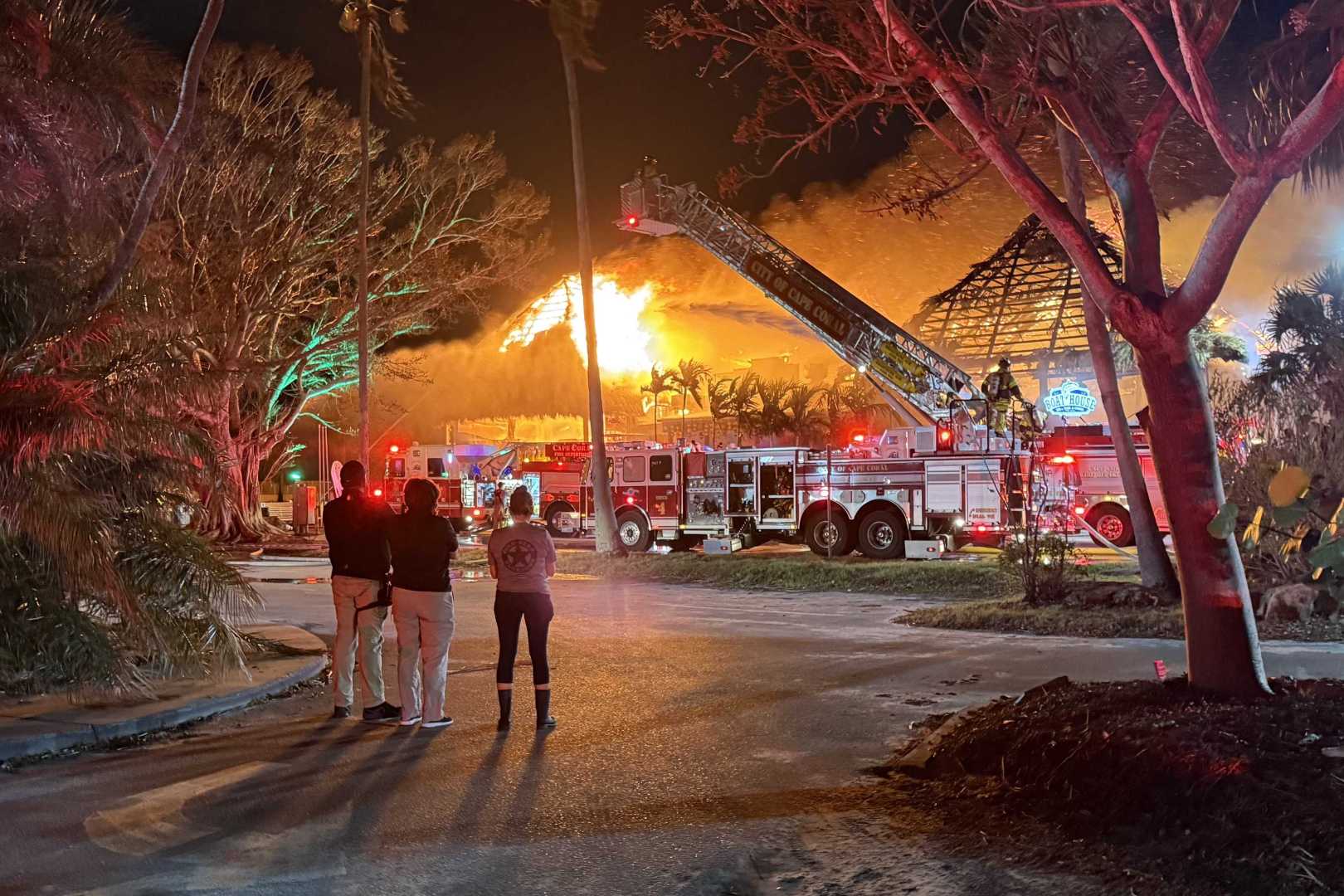 Cape Coral Fire Boathouse Tiki Bar