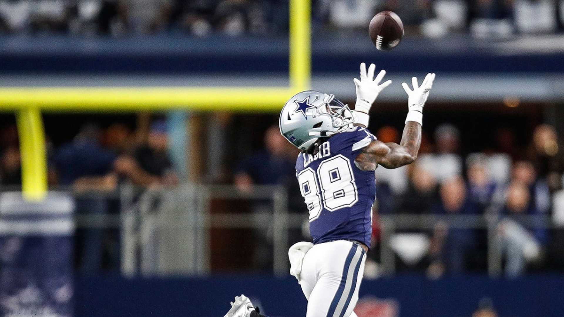 Ceedee Lamb In Action Against The Detroit Lions