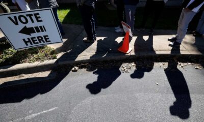 Florida Early Voting Sites And Voters Casting Ballots