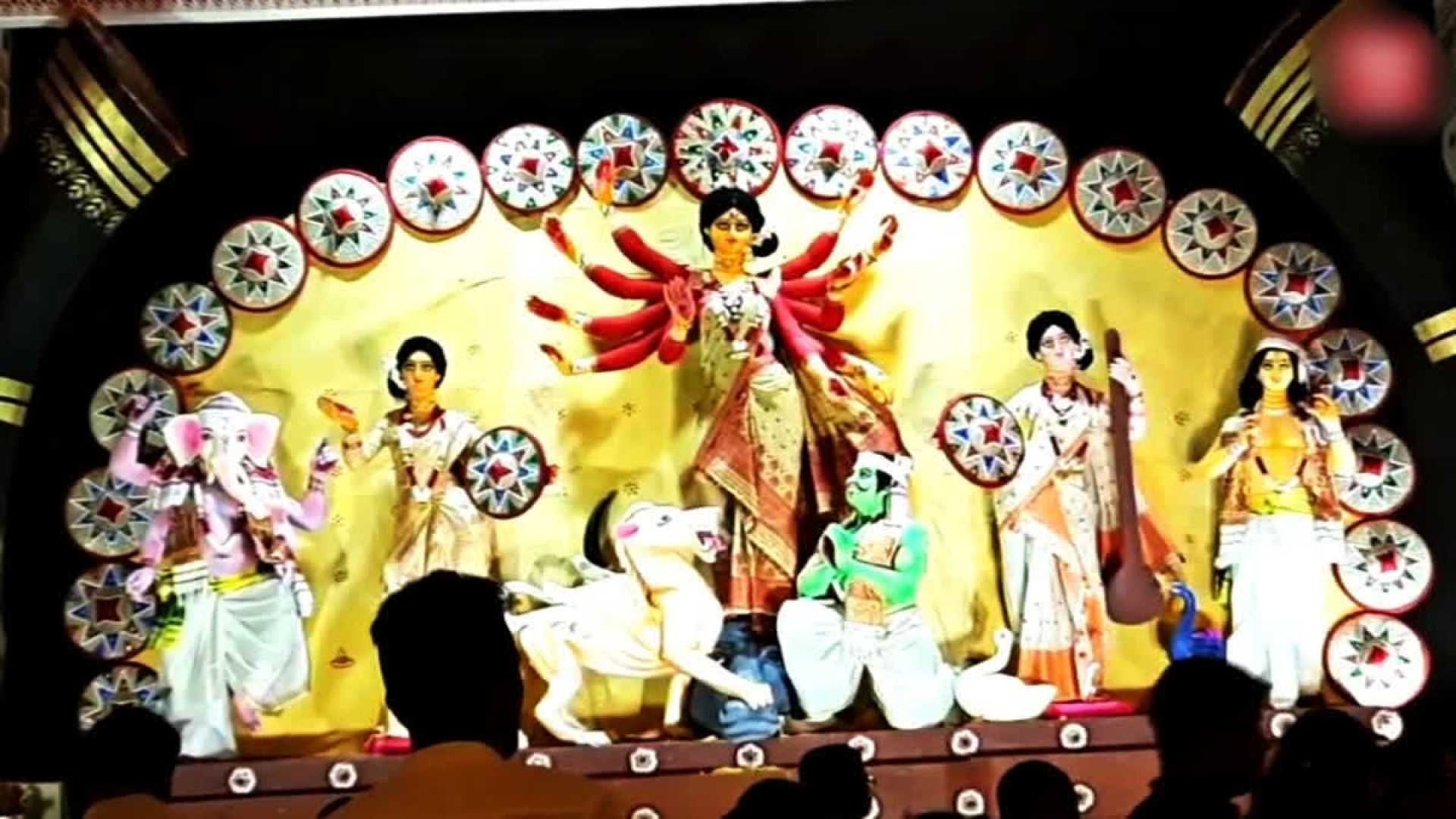 Jalpaiguri Mahuripara Club Durga Puja Pandal