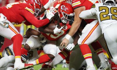 Kareem Hunt Scoring Touchdown For Kansas City Chiefs