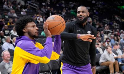 Lebron And Bronny James On Court Together Lakers Vs Timberwolves