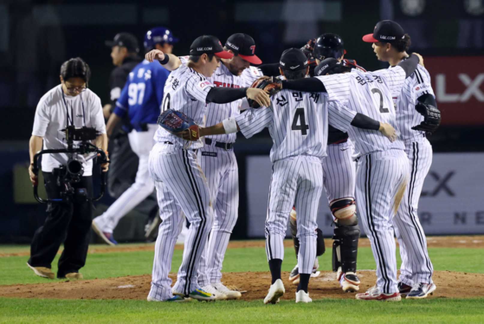 Lg Twins Vs Samsung Lions Baseball