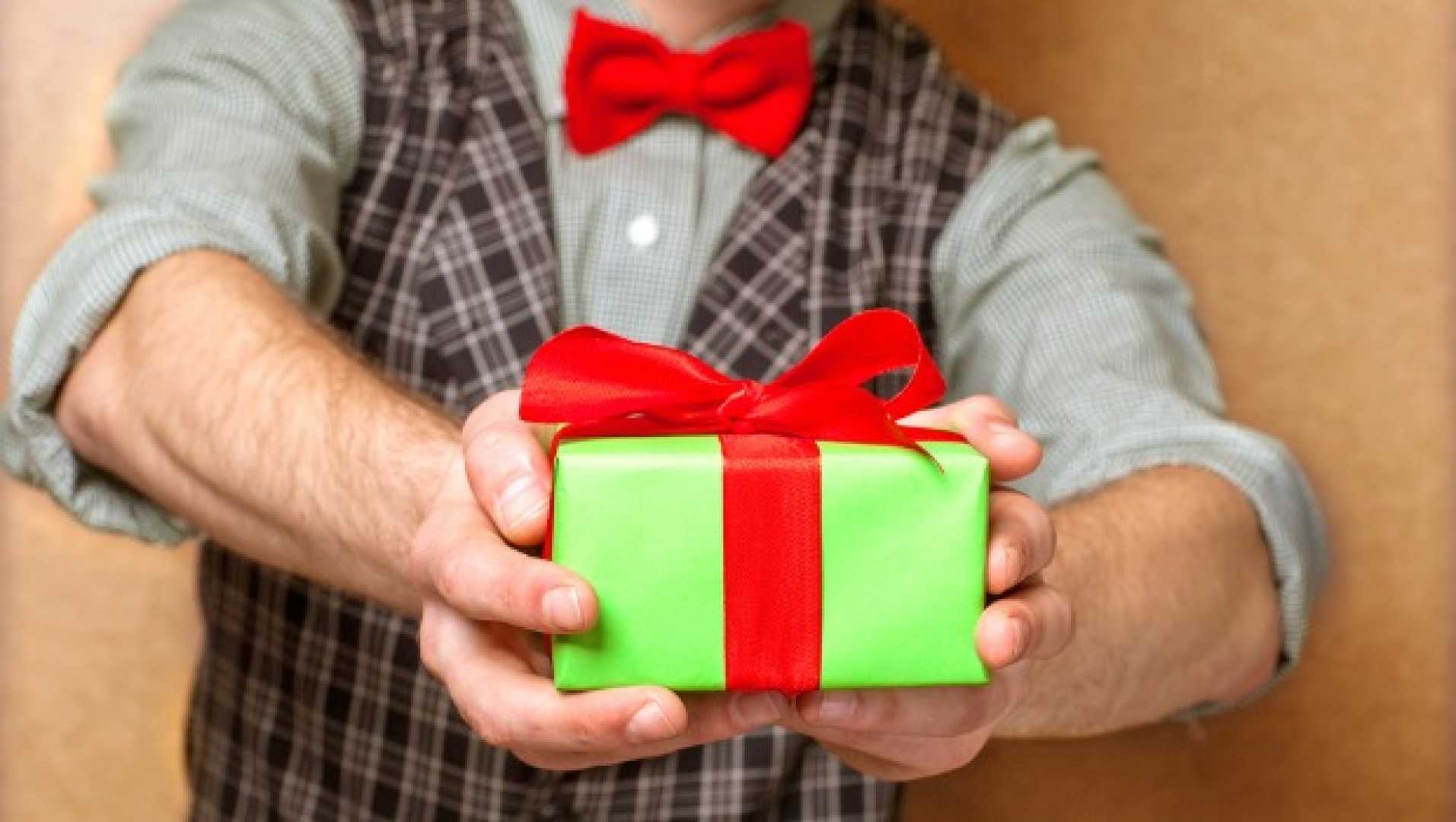 Men Gift Giving Challenges