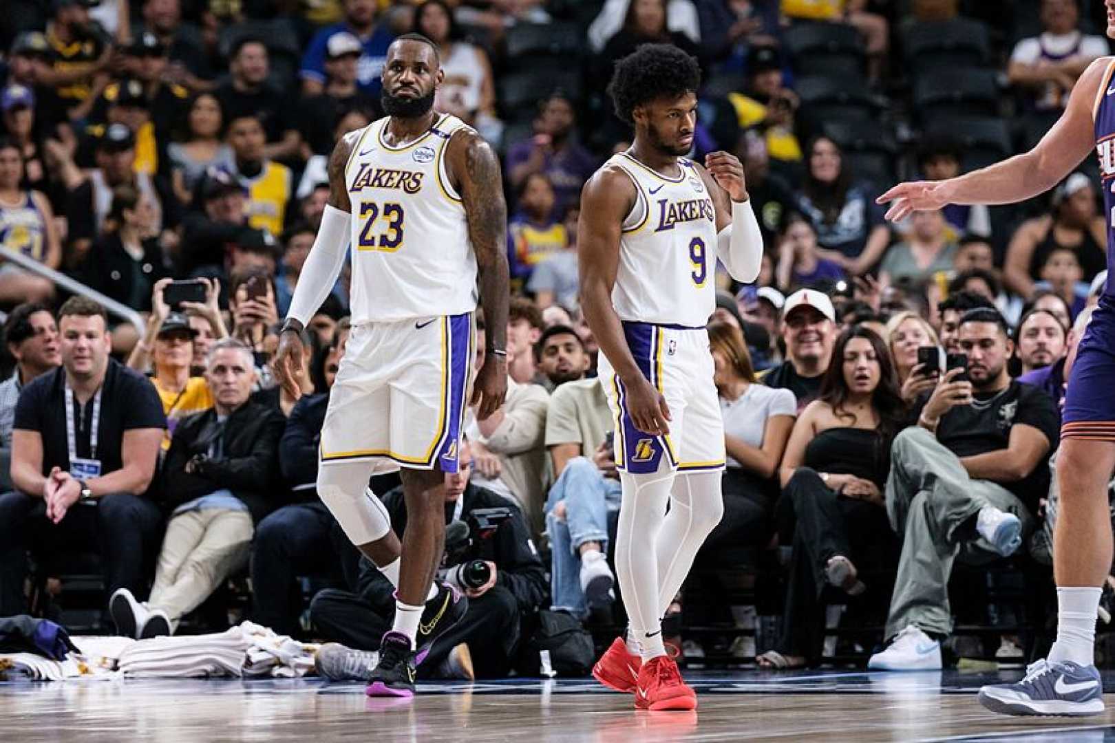 Milwaukee Bucks Vs Los Angeles Lakers Preseason 2024