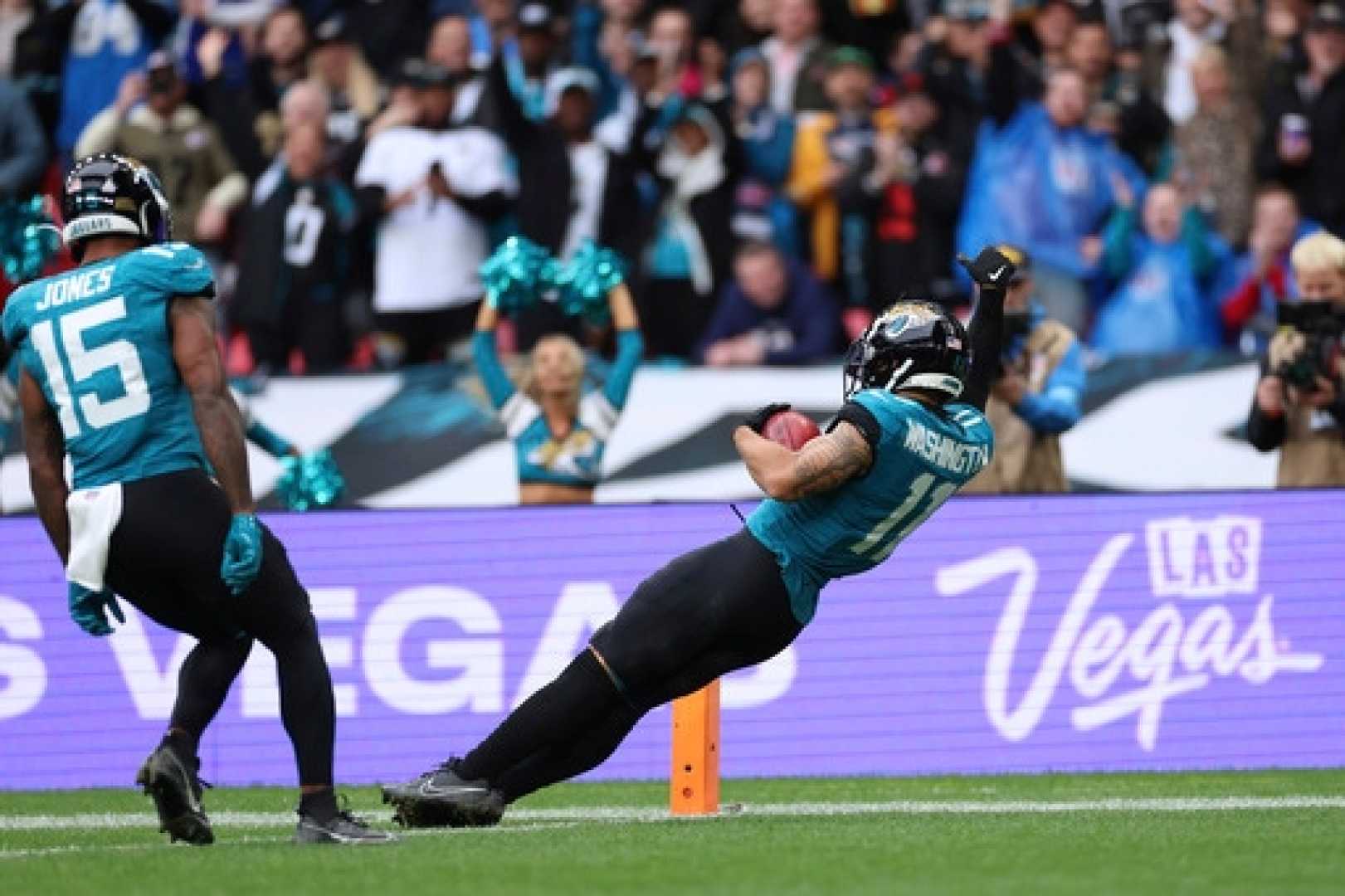 Parker Washington Touchdown Wembley Stadium