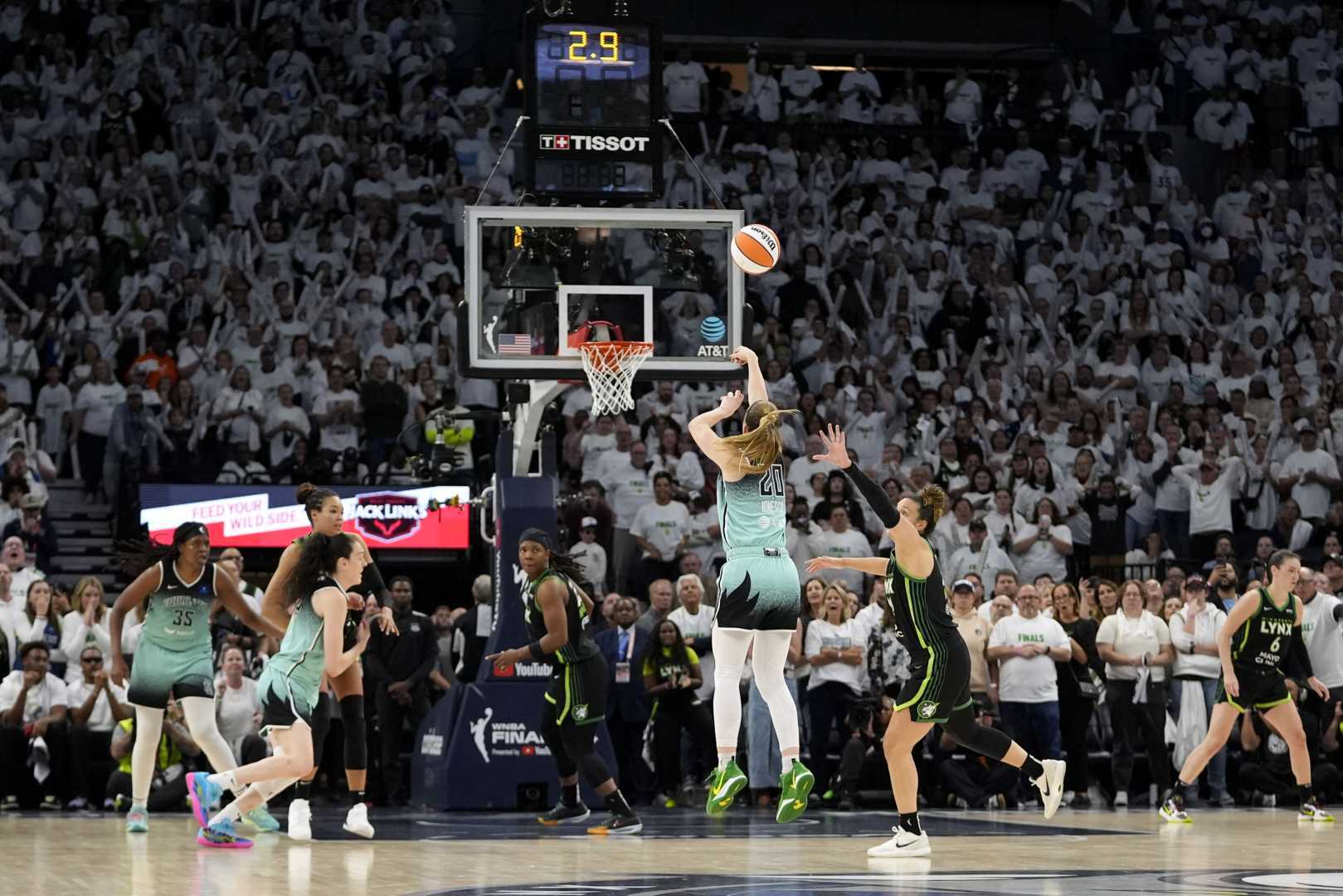 Sabrina Ionescu Buzzer Beater