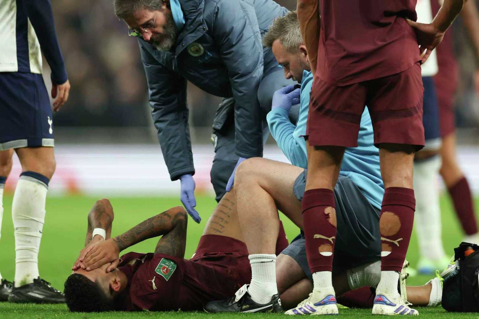 Savinho Injured Manchester City Tottenham League Cup