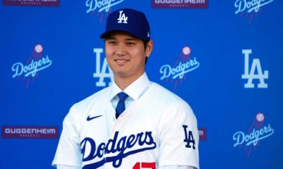 Shohei Ohtani Signing Contract With Los Angeles Dodgers