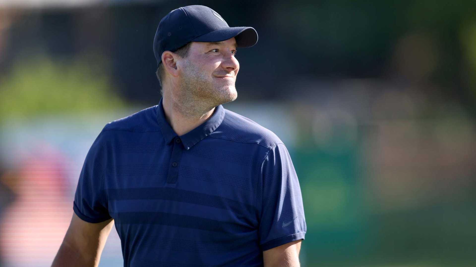 Tony Romo Golfing