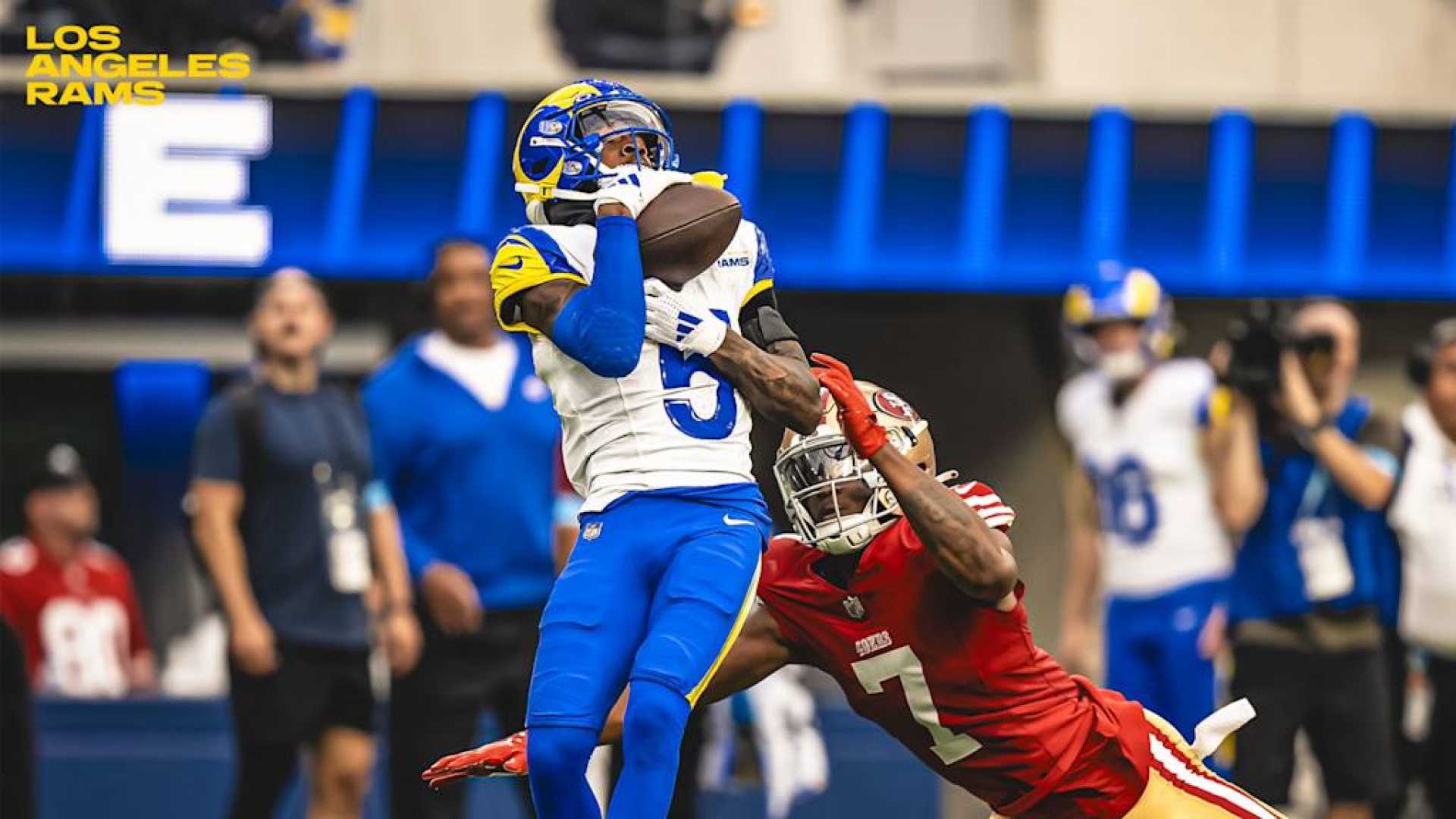 Tutu Atwell In Action For The Los Angeles Rams