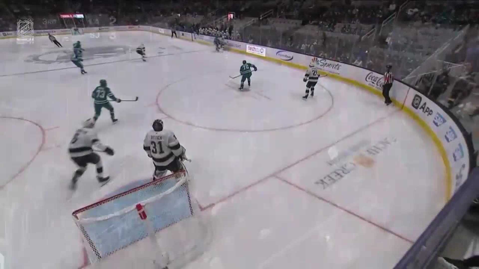 Tyler Toffoli Scoring Goal Against Los Angeles Kings