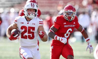 Wisconsin Badgers Vs Northwestern Wildcats Football