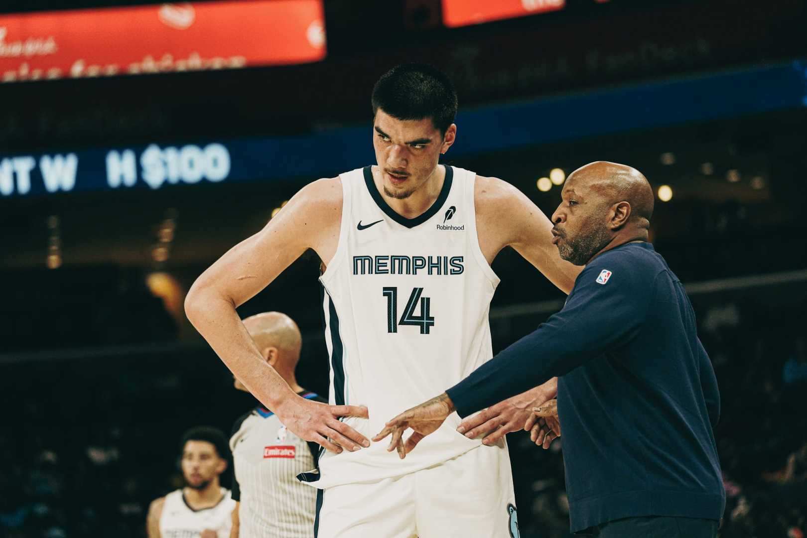 Zach Edey Memphis Grizzlies Nba Debut