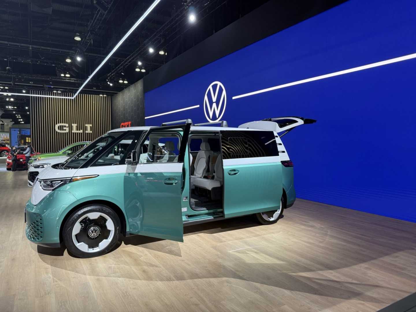 2025 Volkswagen Id.buzz At La Auto Show