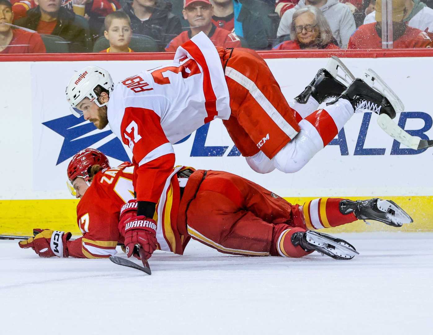 Calgary Flames Vs Detroit Red Wings Hockey Game