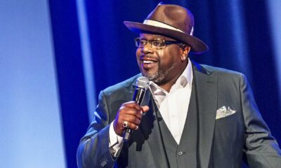 Cedric The Entertainer Performing Stand Up Comedy