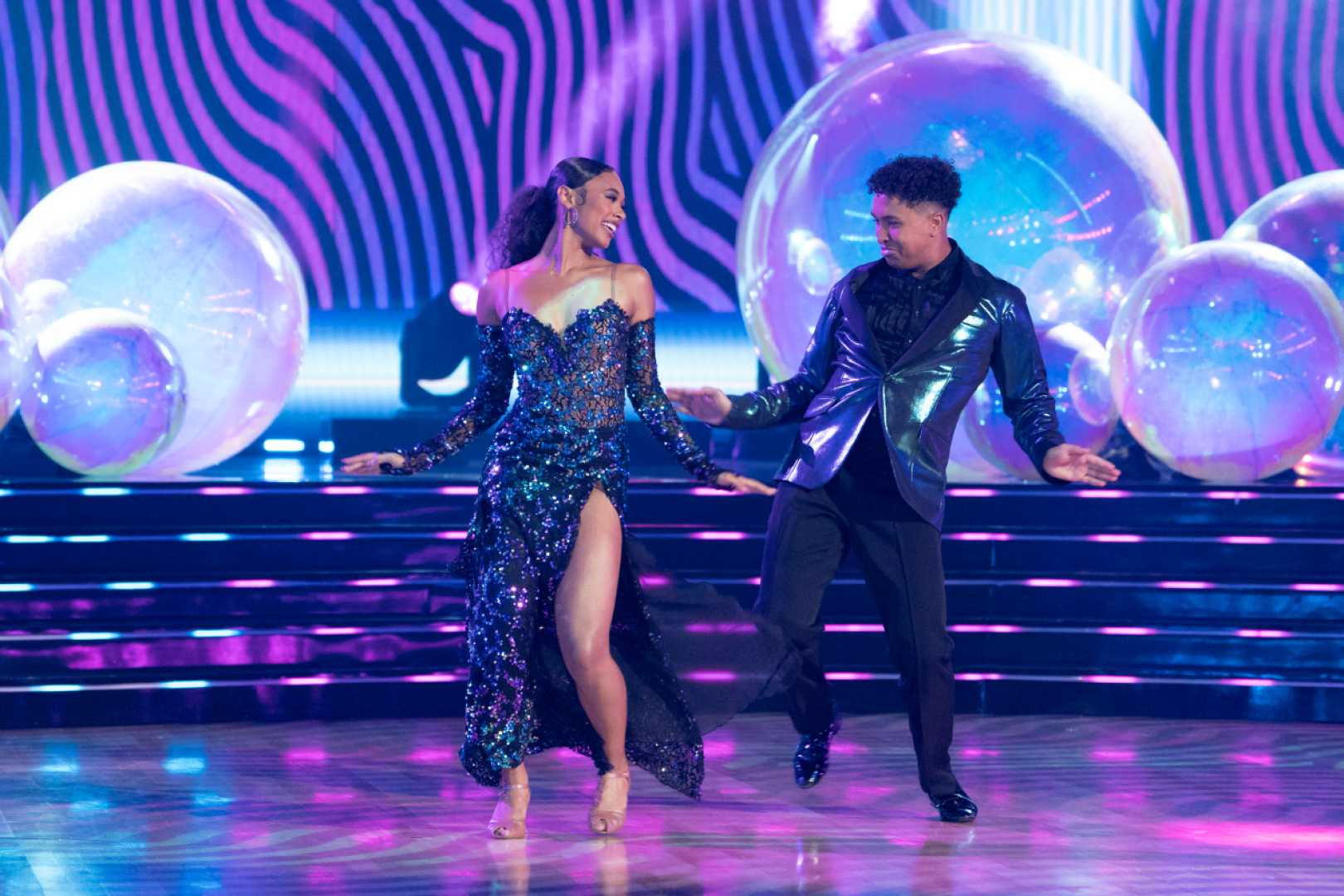 Chandler Kinney And Brandon Armstrong Dwts Season 33