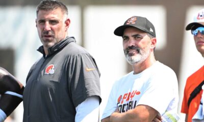 Cleveland Browns Coach Kevin Stefanski And Mike Vrabel