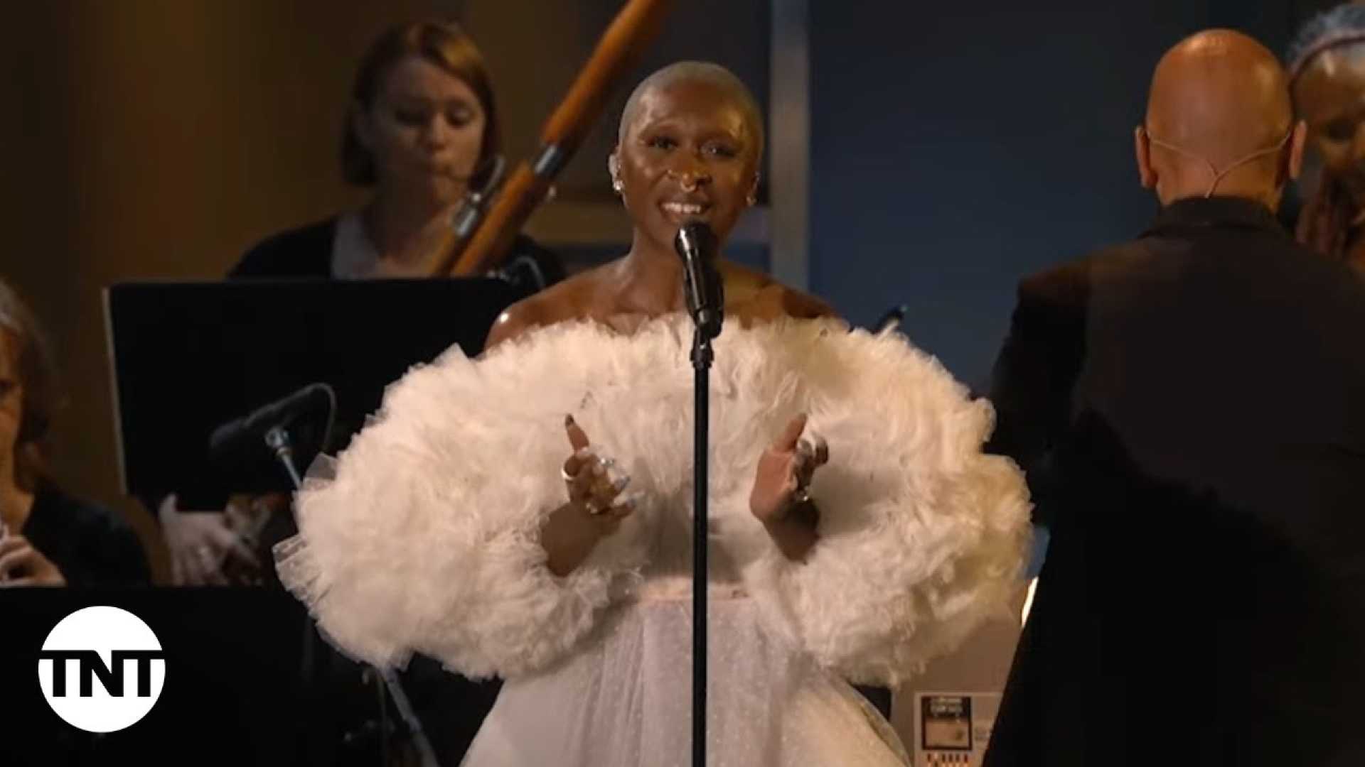 Cynthia Erivo Singing Edelweiss To Julie Andrews At Afi Life Achievement Awards