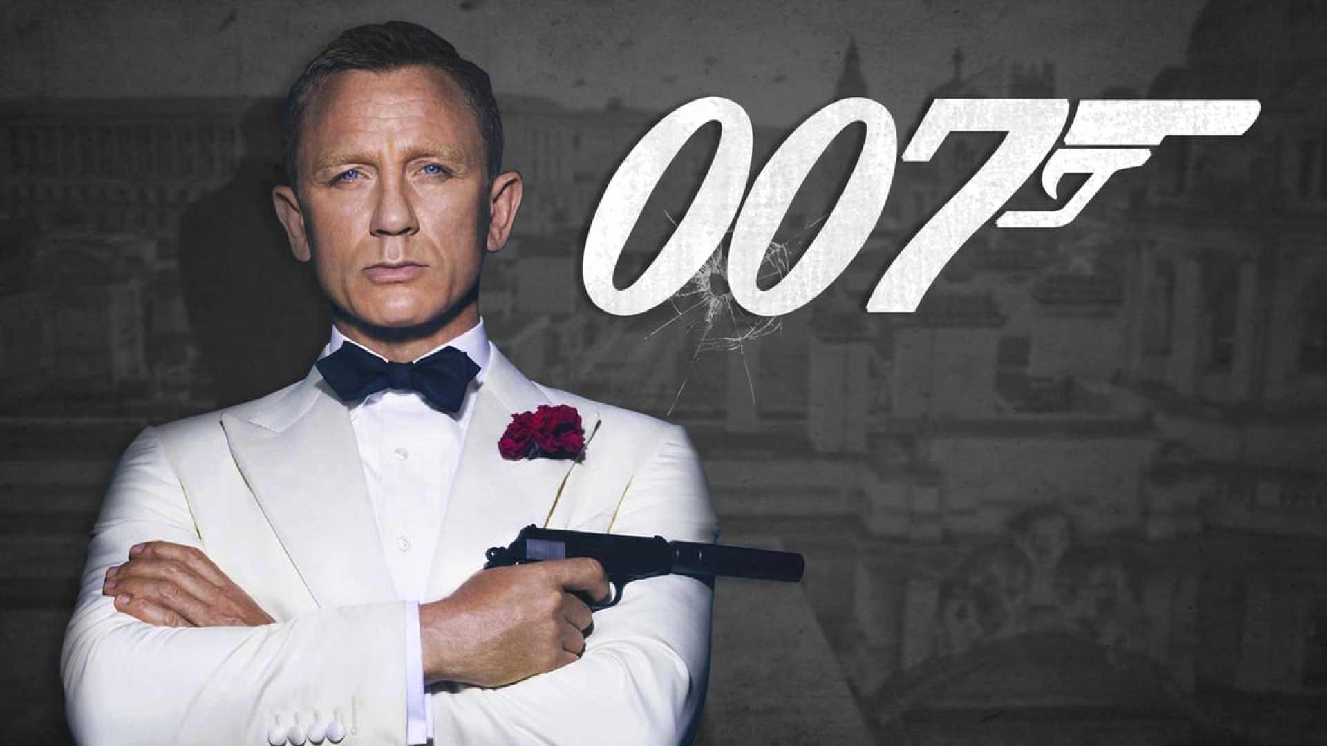 Daniel Craig As James Bond