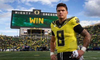 Dillon Gabriel Oregon Ducks Michigan Game