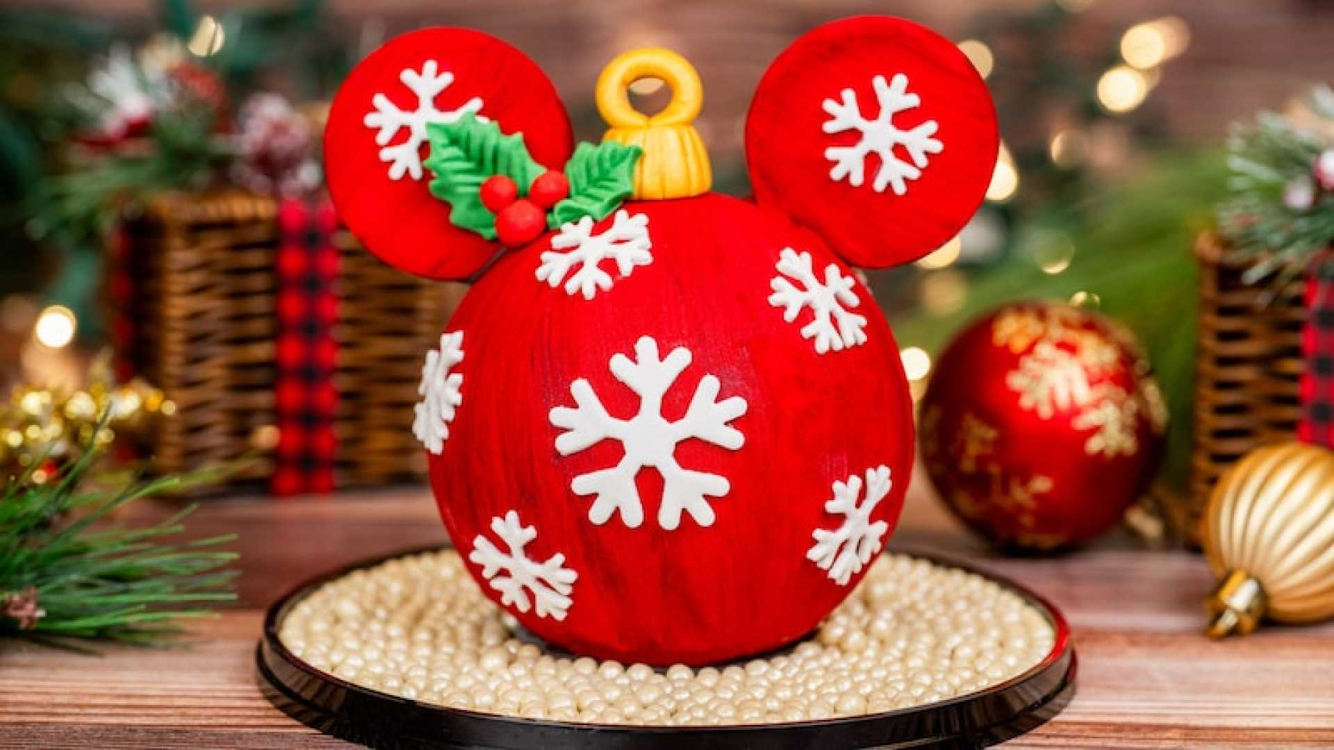 Disney Springs Holiday Decorations And New Menu Items