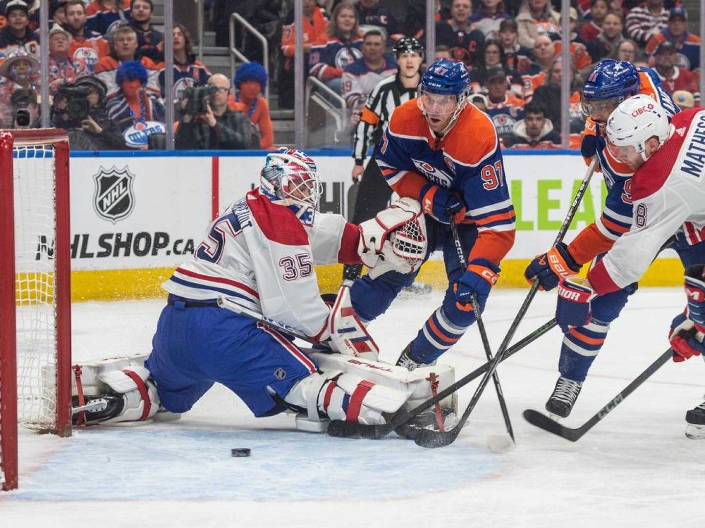 Edmonton Oilers Vs Montreal Canadiens Hockey Game