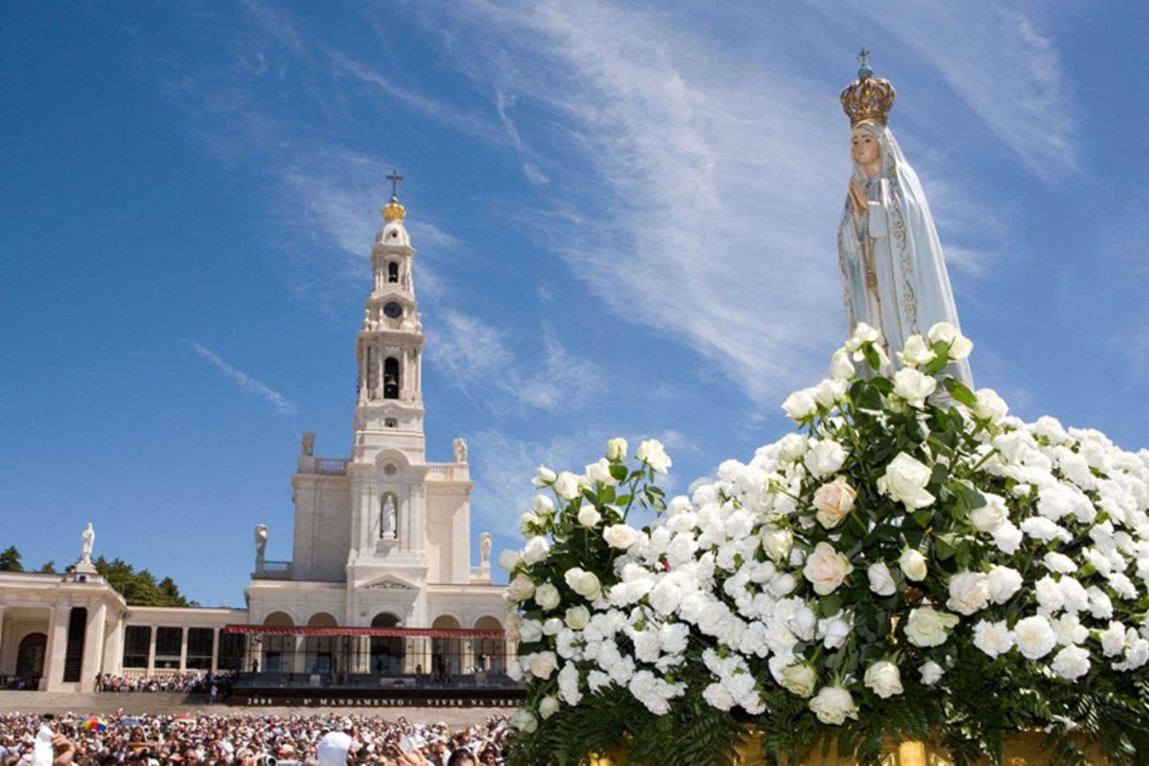 Fatima Shrine Portugal Pilgrims