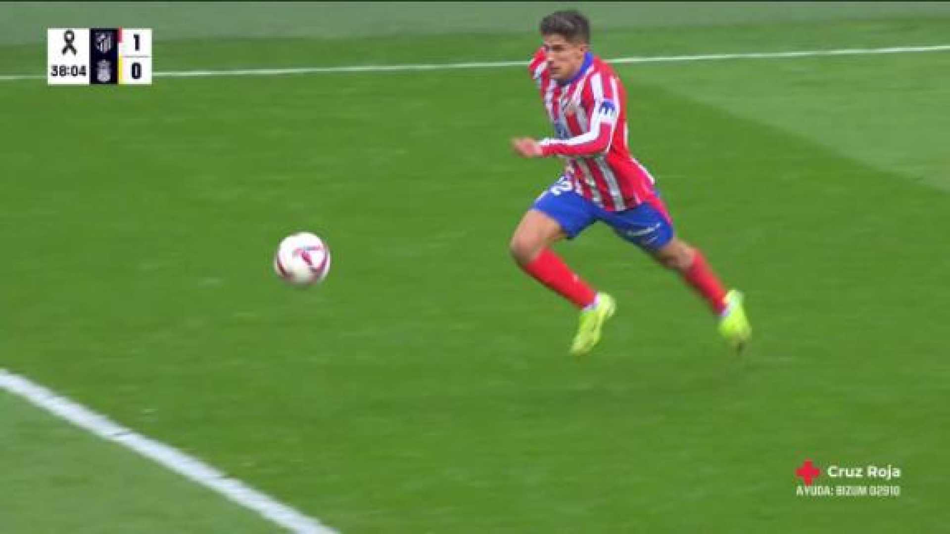 Giuliano Simeone Scoring Goal Against Las Palmas