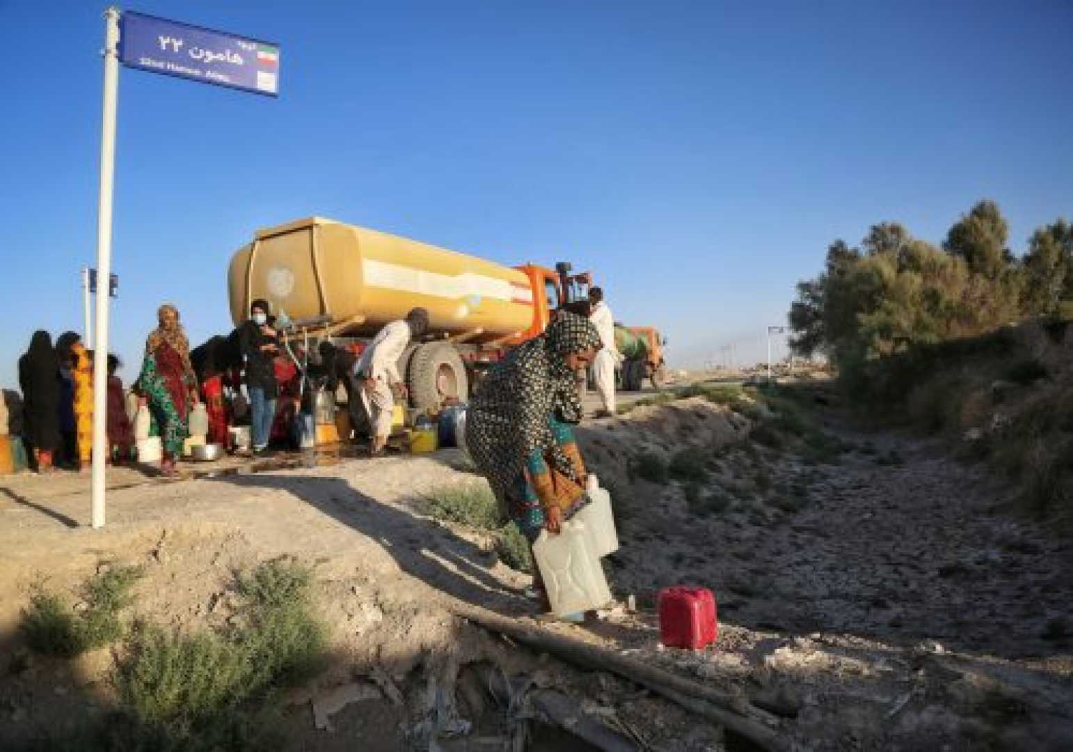 Ground Subsidence In Tehran, Iranian Satellites Launch, Woman Protesting In Tehran