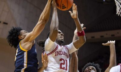 Indiana Hoosiers Vs Louisville Cardinals Basketball Game