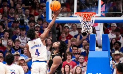 Kansas Jayhawks Vs Oakland Golden Grizzlies Basketball Game