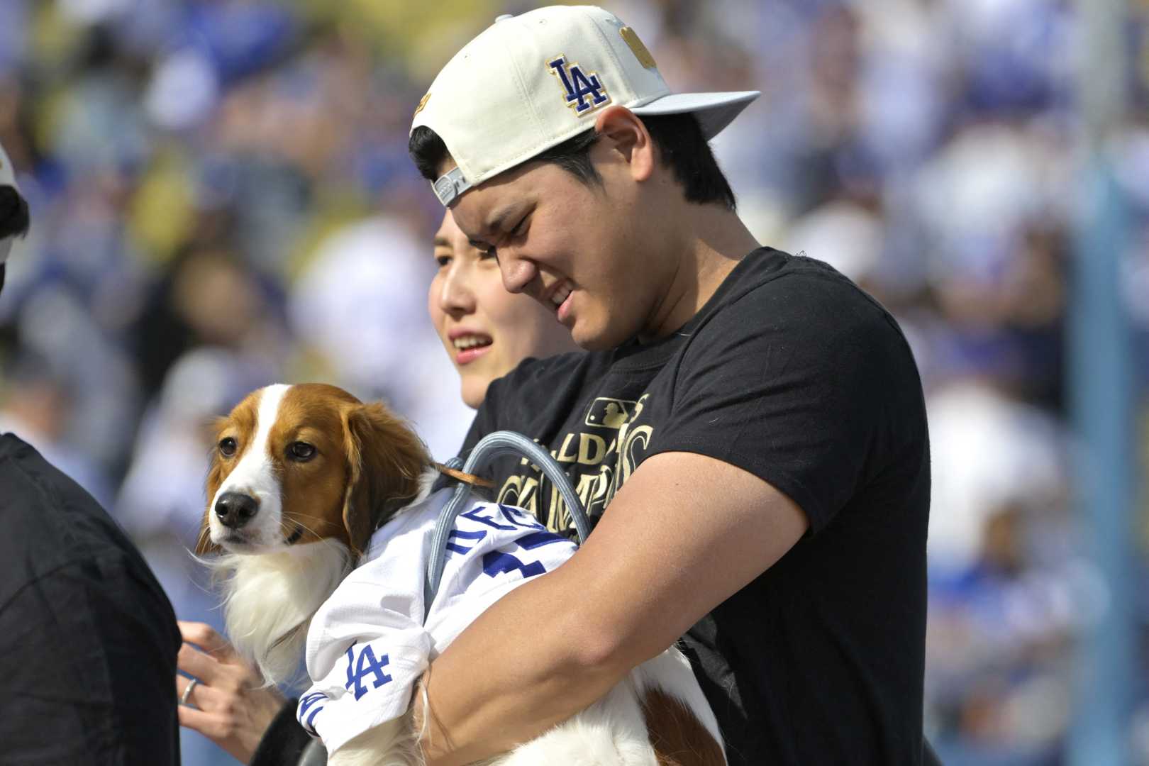 Mamiko Tanaka Shohei Ohtani Decoy Dog Dodgers Parade