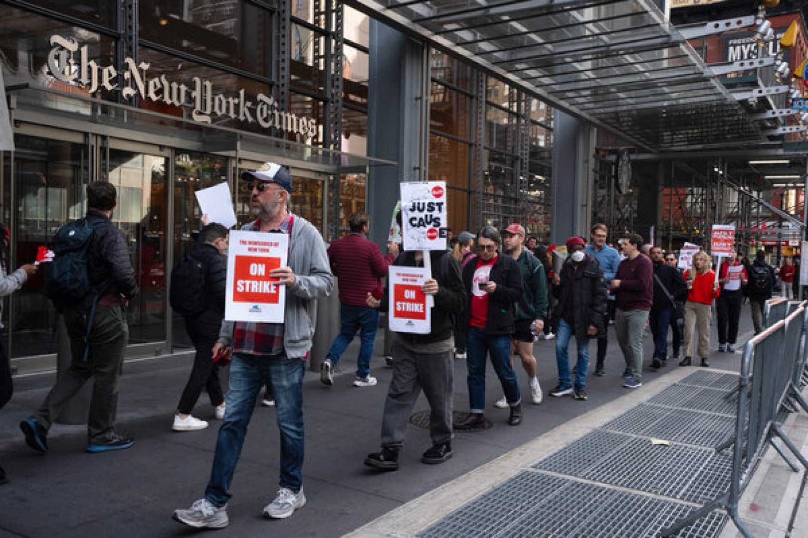 New York Times Tech Workers On Strike Picket Line