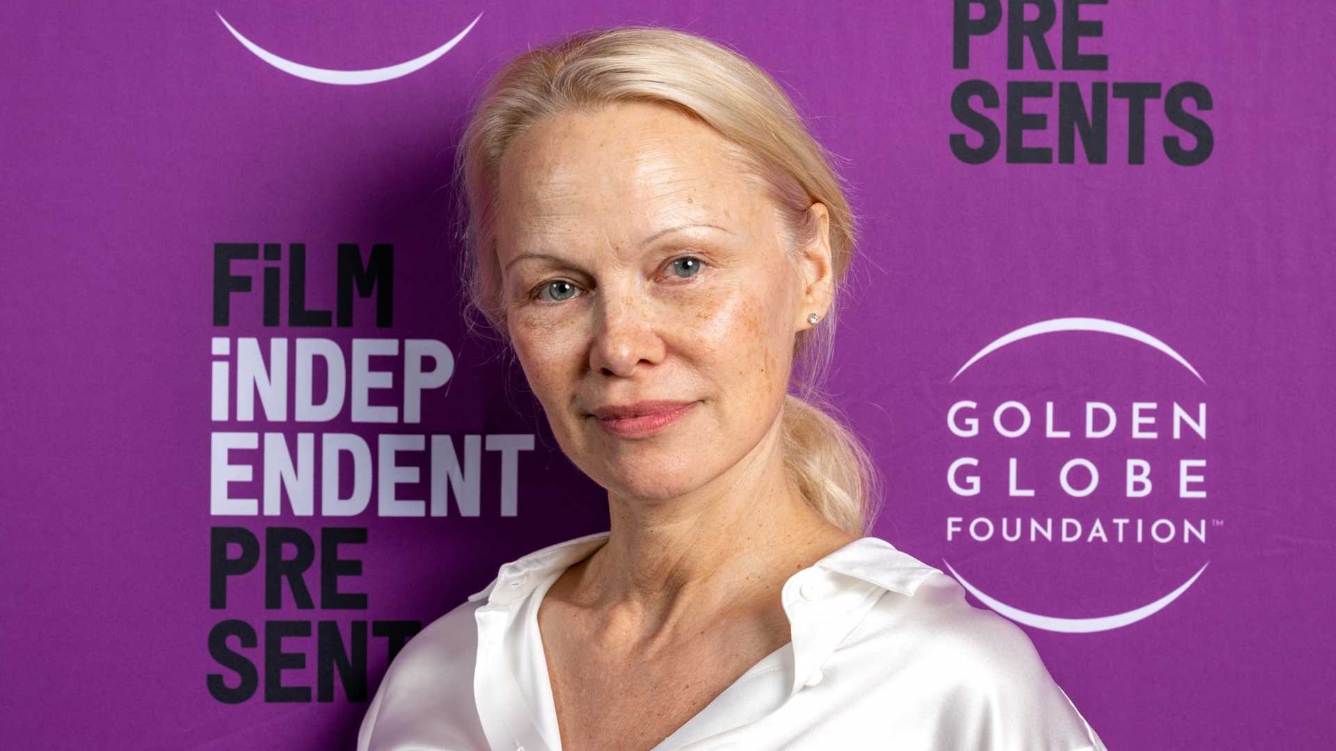 Pamela Anderson Makeup Free At The Last Showgirl Premiere