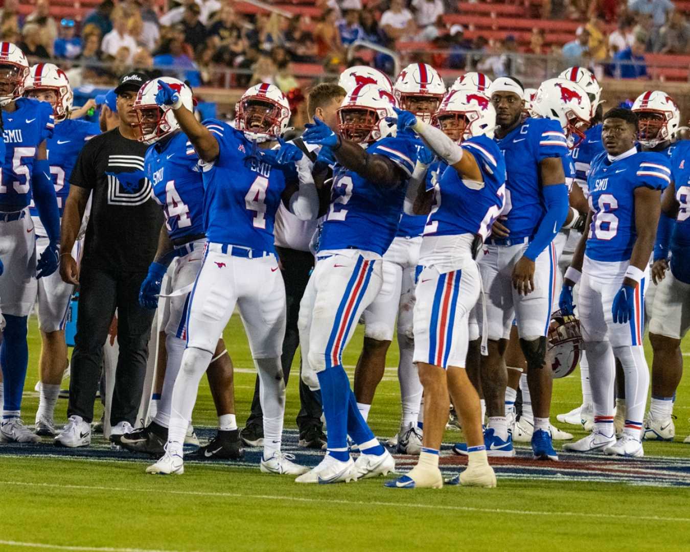 Smu Mustangs Football Team