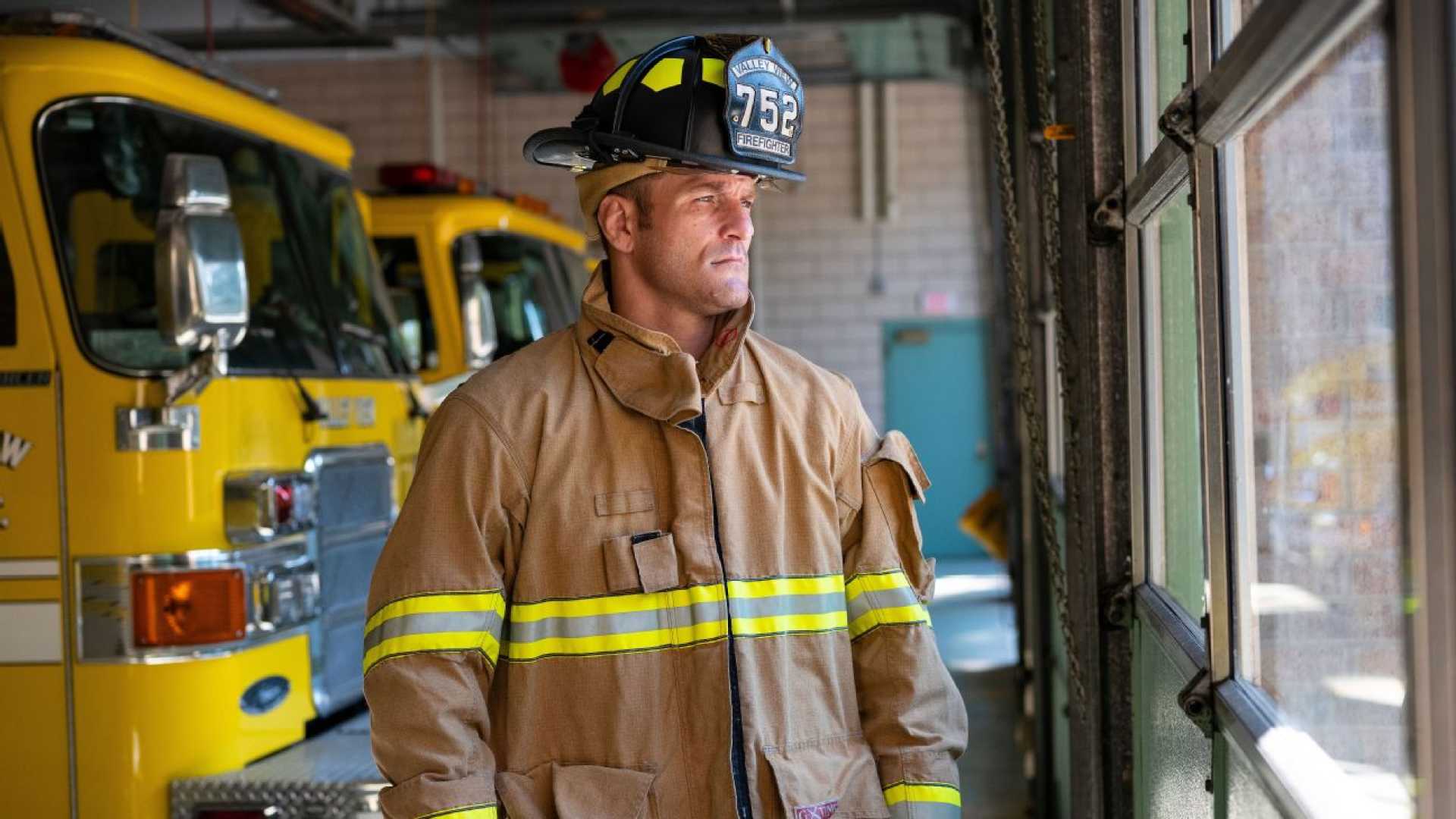 Stipe Miocic Firefighter Paramedic Ufc