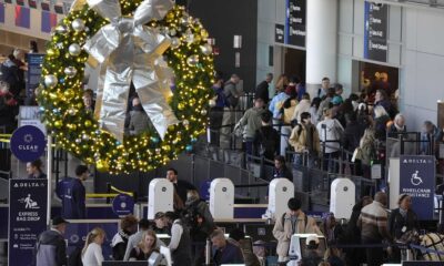 Thanksgiving 2024 Celebrations And Airport Crowds