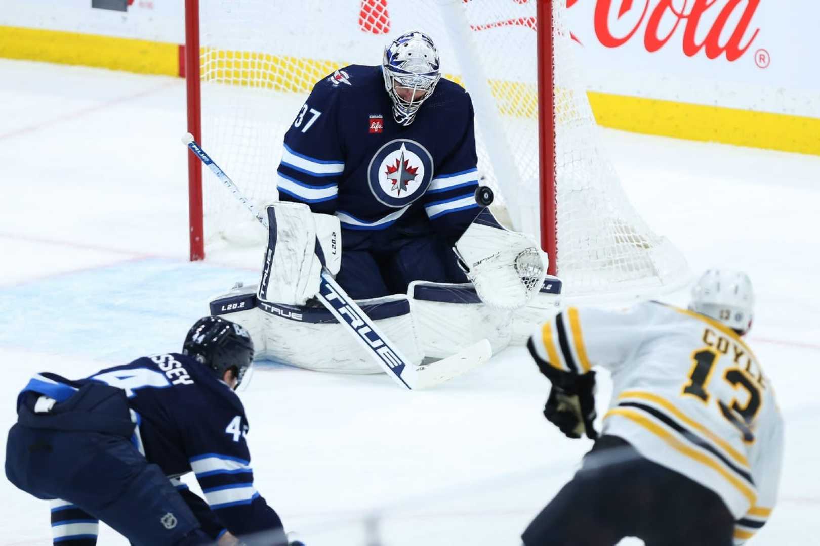 Boston Bruins Vs Winnipeg Jets Nhl Game